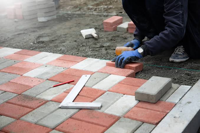 Outdoor Living Space Contractor